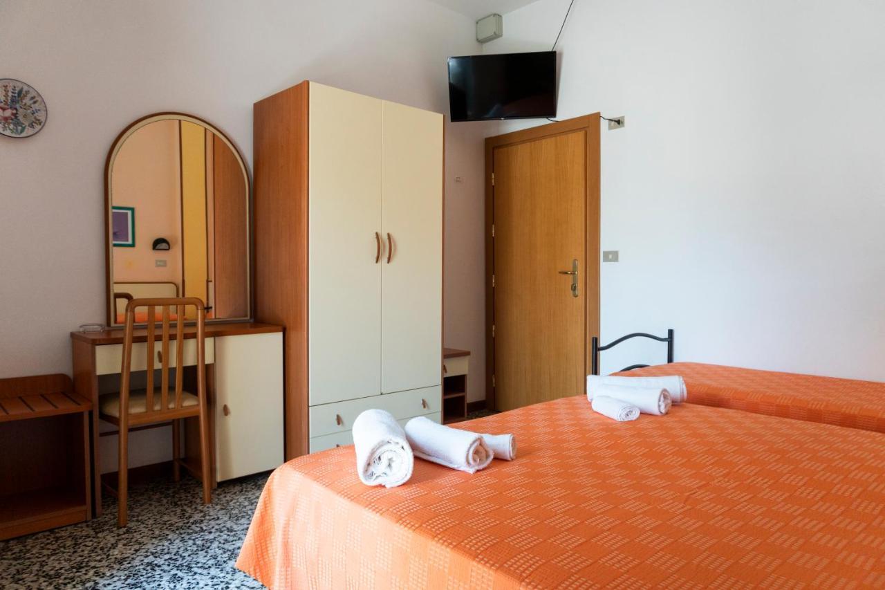 B&B Hotel Villa Nora Bellaria-Igea Marina Luaran gambar